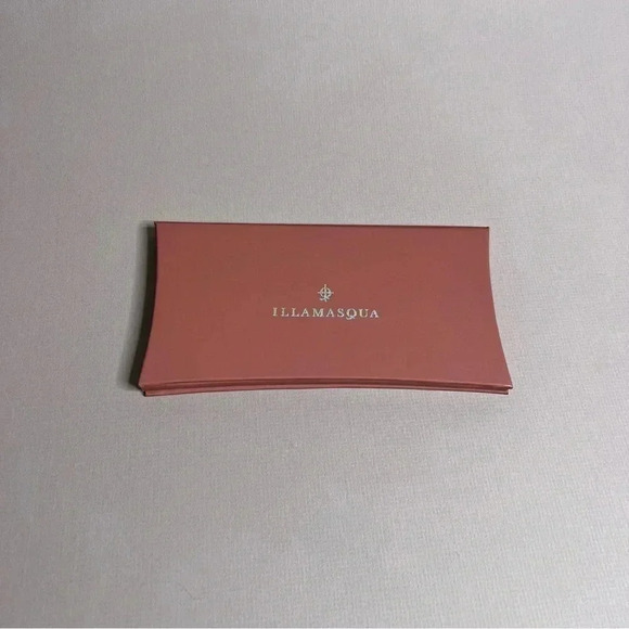 Illamasqua Unveiled Artistry Eyeshadow Palette - Picture 1 of 4